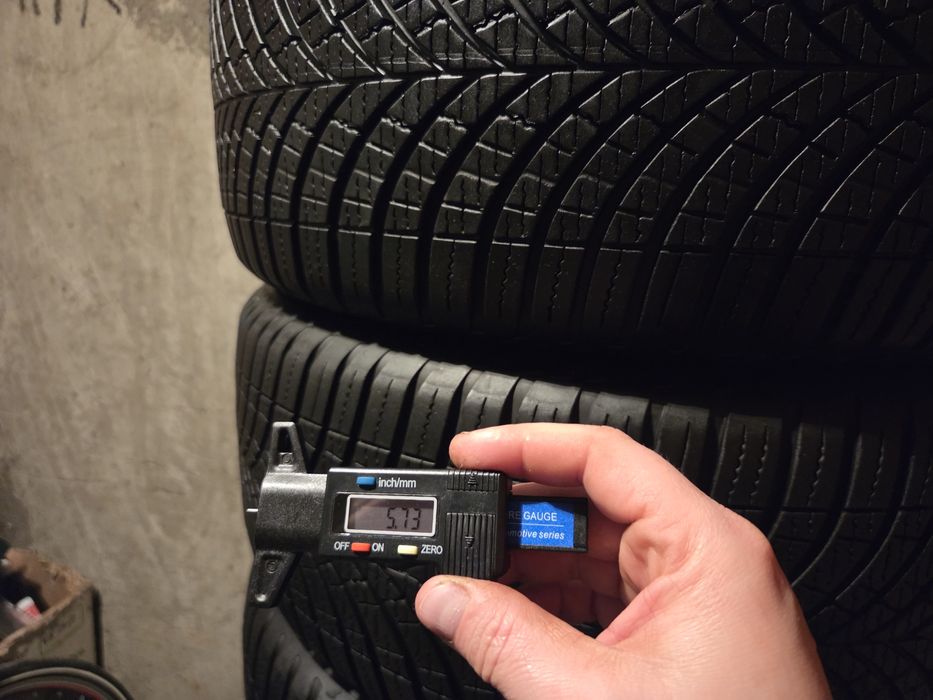 Goodyear vector 4seasons RunFlat 2023r