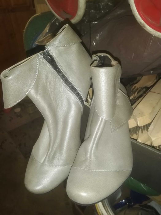 Buty zimowe damskie kozaki 38 skórzane szare