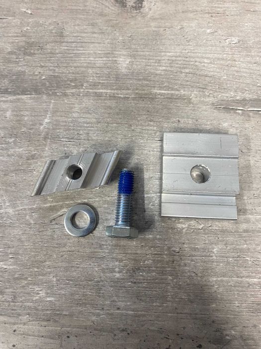 Zworka, palcom aluminiowa łącząca  do ram aluminiowych