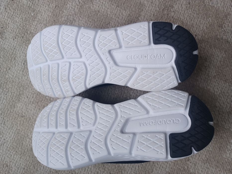 Adidasy Cloudfoam
