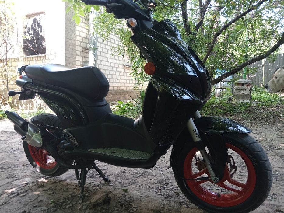 Продам скутер Peugeot Ludix Blaster 50.
