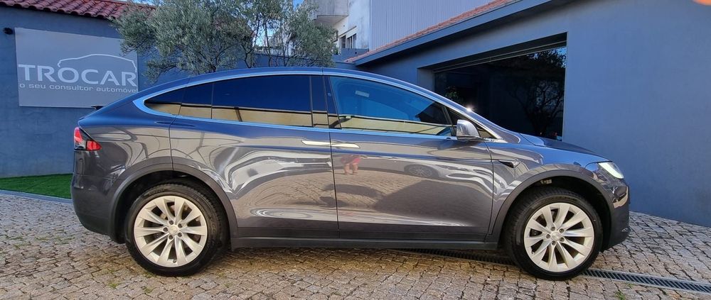 Tesla Model X Long Range64174085171330123