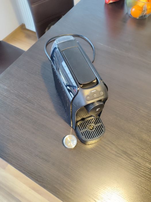 Ekspres Tchibo Cafisimo czarny