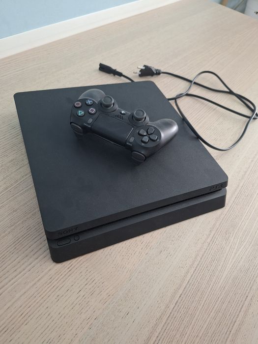 Vendo Play Station 4