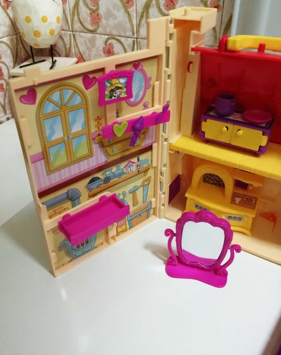 Pinypon + casa muito colorida