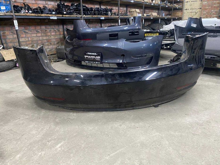 Бампер ОРИГІНАЛ Tesla Model 3 2018- Розбірка