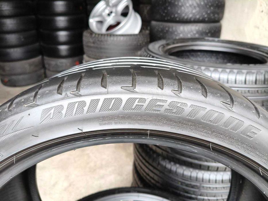 Bridgestone Potenza S001 245/35r18 2шт, 5мм, ЛЕТО. Привезены из Германии