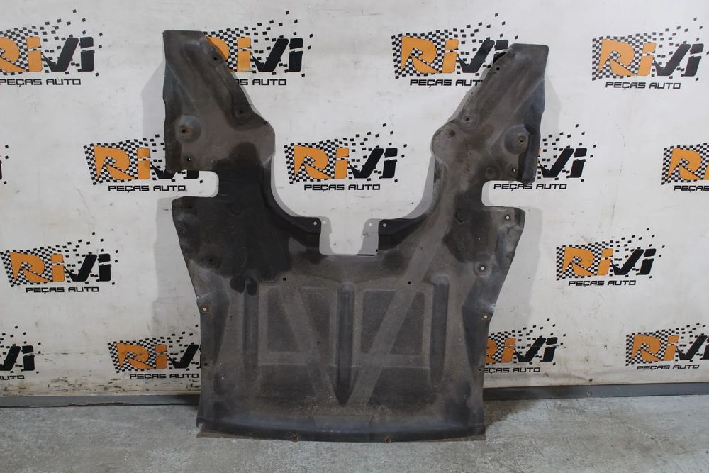 Blindagem inferior do motor BMW 3 (F30, F80)