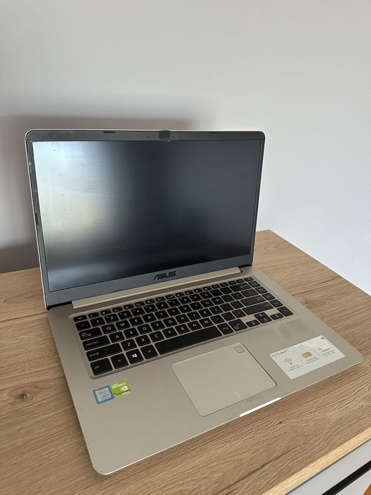 Laptop ASUS Vivobook S S510U