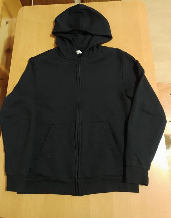 Продам кофту на замочку