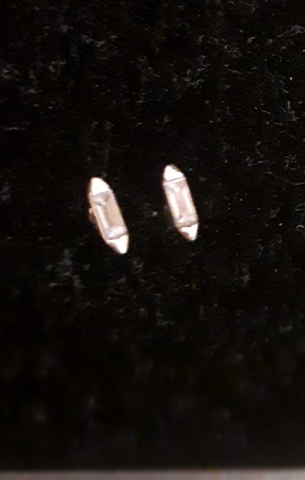 Brincos prateados nunca usados - 6 pares