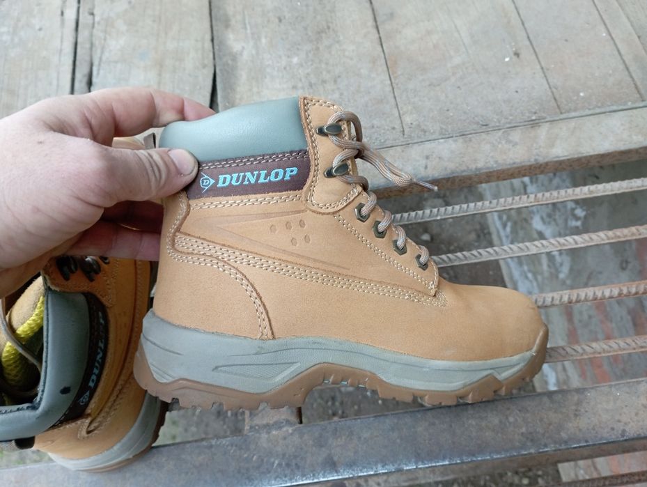 Продам зимові дитячі ботінки