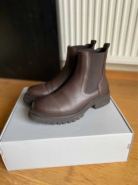 Brązowe skórzane sztyblety damskie