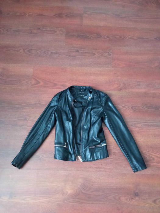 Skórzana kurtka marki Sinsay