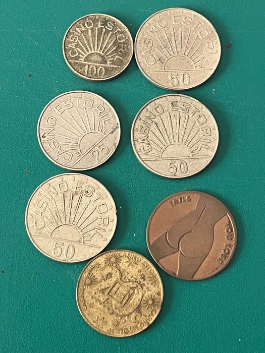 Fichas de casino e outras lote com 7 unidades