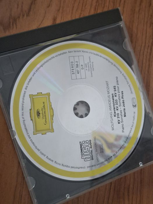 Cd de Maria João Pires da editora Deutsche Grammophone