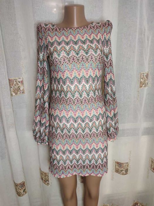 Жіноча різнобарвна сукня