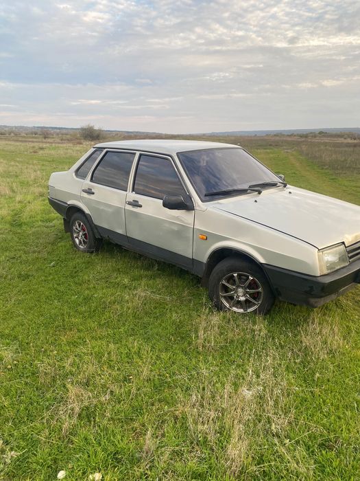 продам ваз 21099