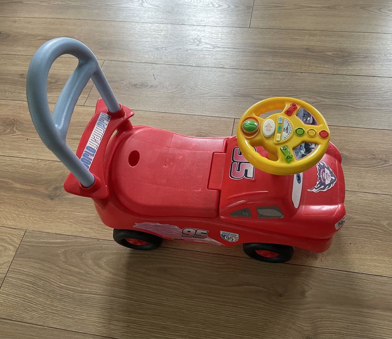 Jeździk pchacz zygzak mcqueen