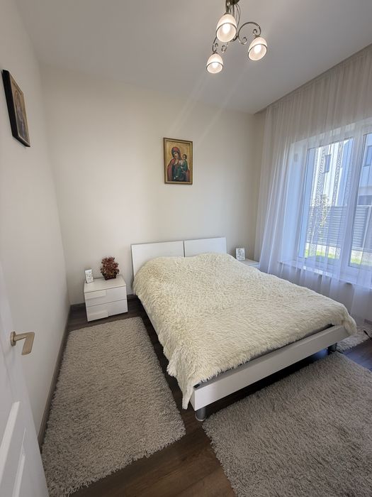 Одноповерховий окремий будинок