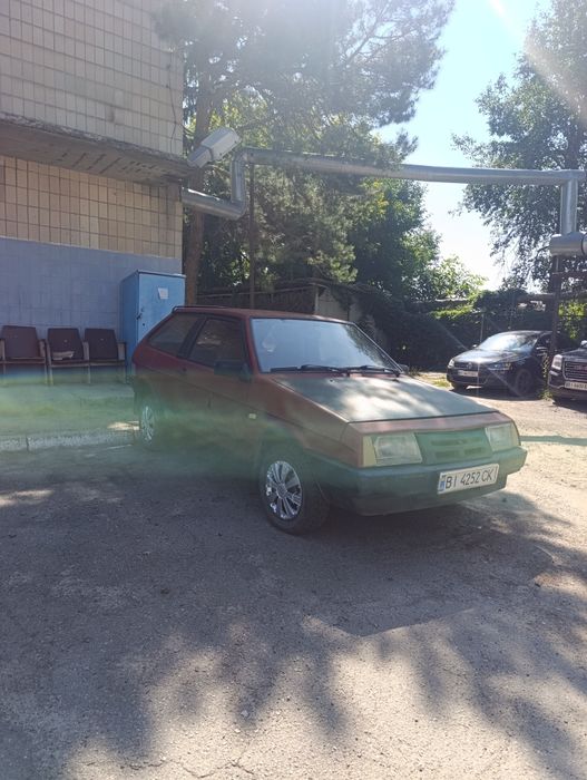 Продам червоний ваз 2108