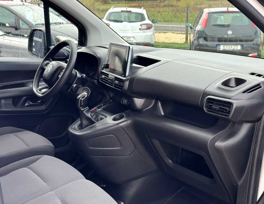Citroen Berlingo 1.5 BlueHDi M Club- Garantia Incluída
IVA Incluído