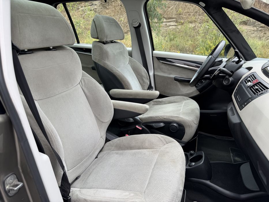 Citroen C4 Grand Picasso 1.6 HDi Auto Nacional 7 Lug