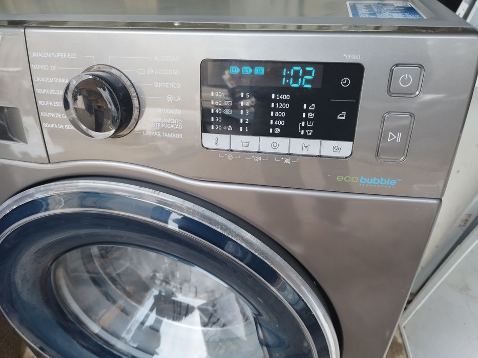 Máquina de lavar roupa