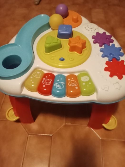 Piano didático com música para bebé