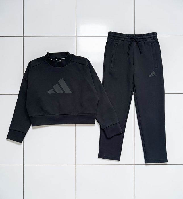 Костюм Adidas оригінал для дівчинки 7-8 років
