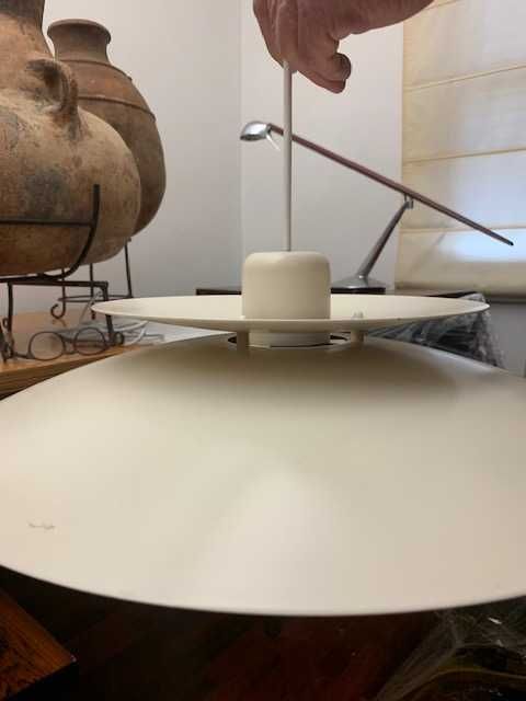 Candeeiro suspenso Horn Belysning