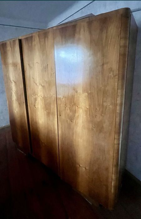 Szafa prl wysoki połysk antyk