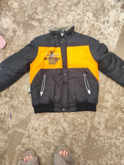 Куртка демісезонна