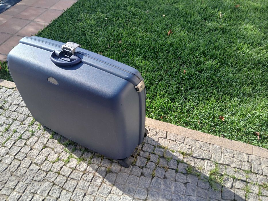 Mala de viagem ( marca samsonite )