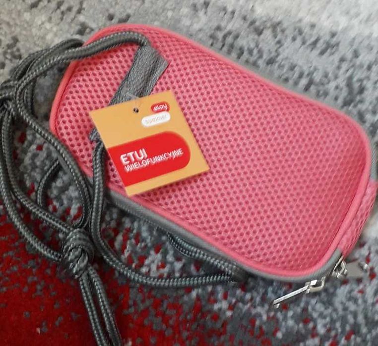 Saszetka, etui wielofunkcyjne