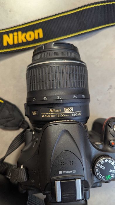 Продам фотоапарат Nikon D5200