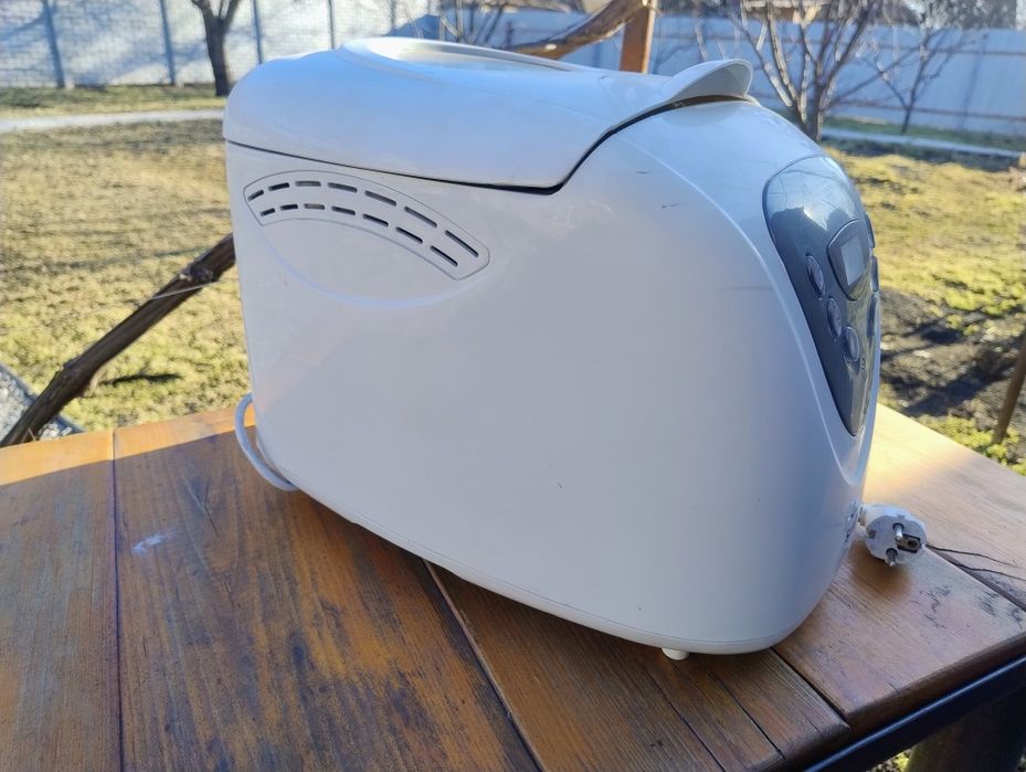 Хлебопечка Saturn