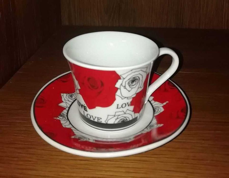 Par de chávenas românticas, em embalagem decorativa original