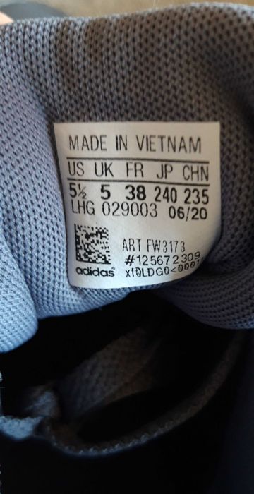 Sapatilhas Adidas - Artigo NOVO