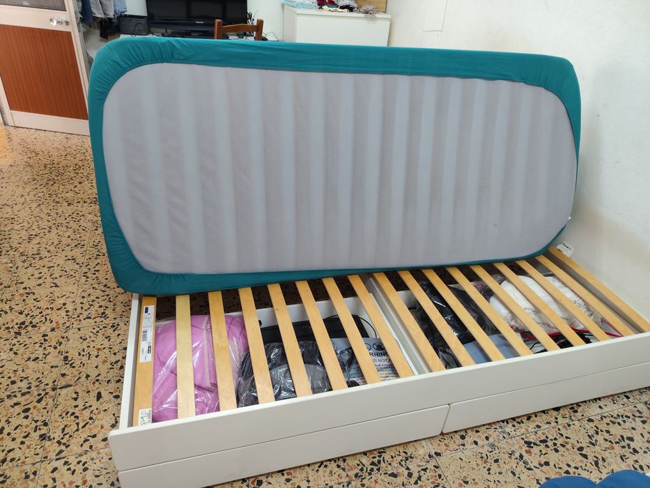 Cama de solteiro dupla
