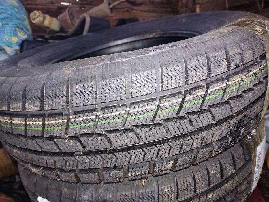 Резина 205/70R15 пара