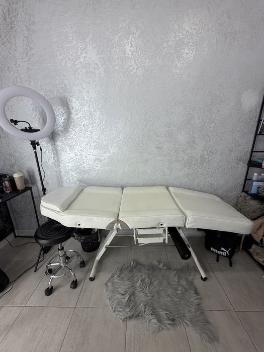 Кушетка косметологічна