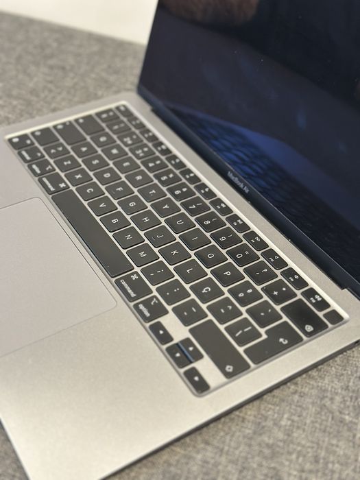 Macbook Air M1 (2020) - 16Gb