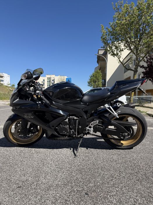 Suzuki Gsx-R 750 K8
