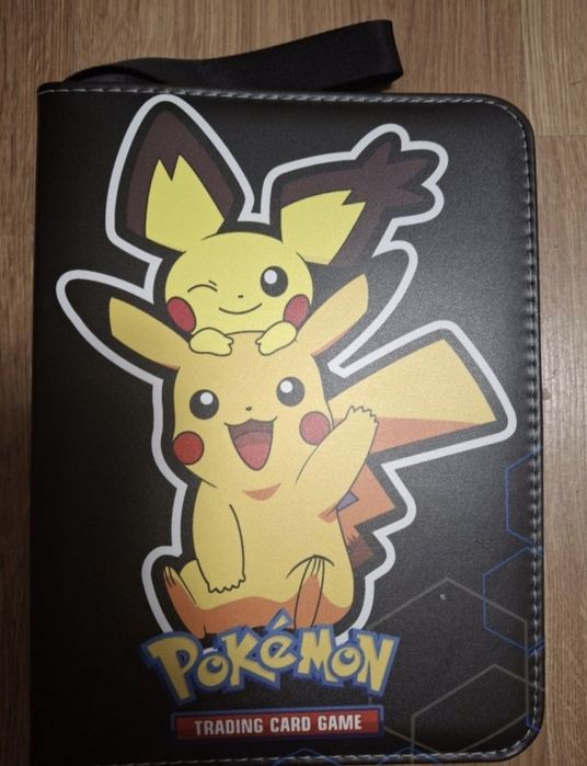 2 skórzane albumy +karty pokemon