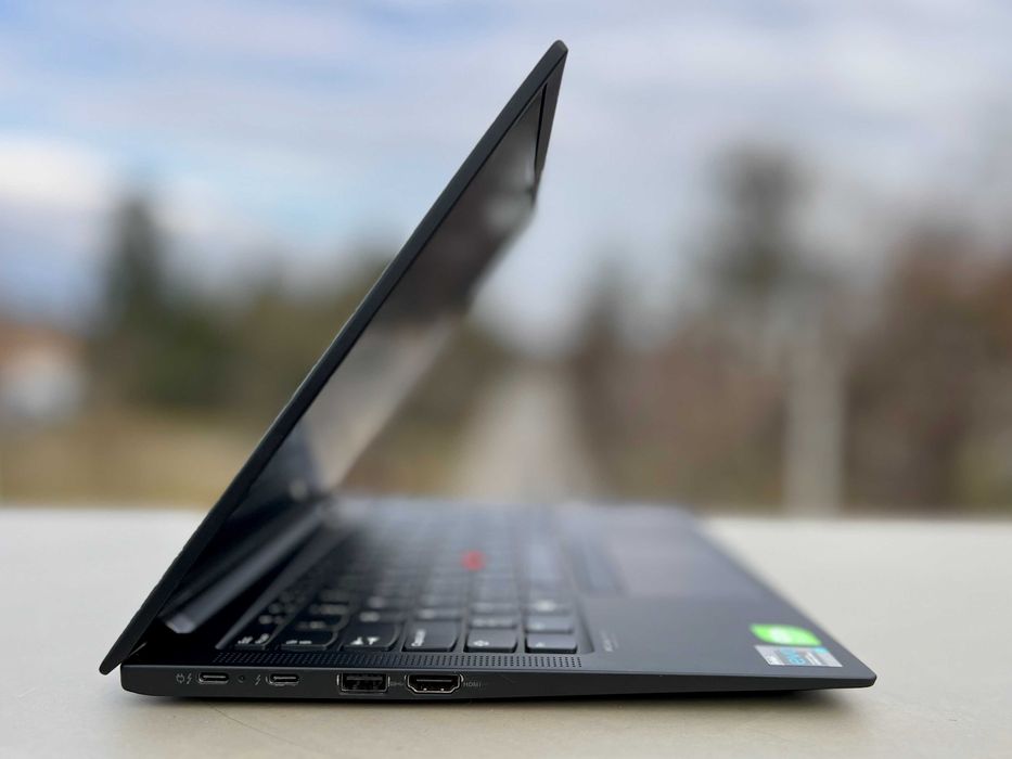 Сенсорний Lenovo ThinkPad X1 Carbon G9/i7-1185G7/16GB/512GB/14"WUXGA
