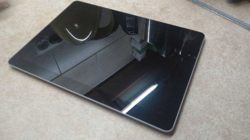 Планшет трансформер Microsoft surface Go 1824 8/128Gb Windows 10 (мерцает экран)