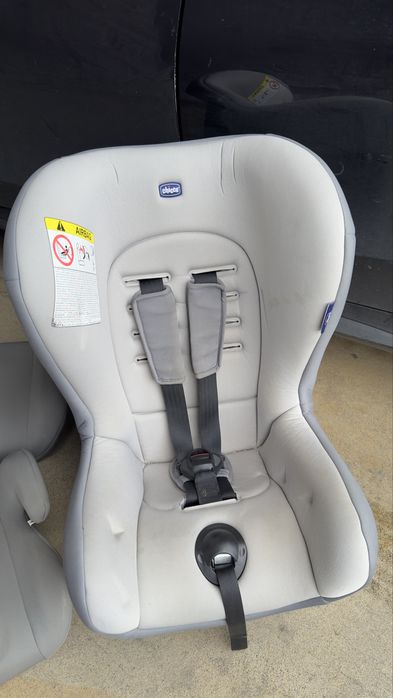 3 Cadeiras bébé Chicco e bebeconfort easy fix auto