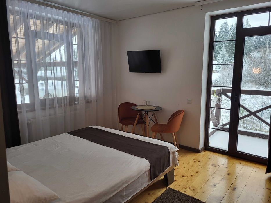 Сучасний готель СПА Садиба "Вілла Софія" з  БАСЕЙНОМ Карпати, Буковель