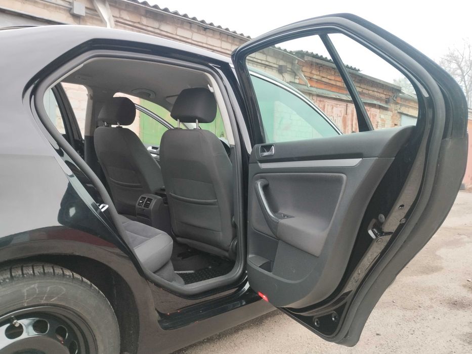 VolksWagen Jetta FSI 2.0 2006 р.в. 5800$ торг.